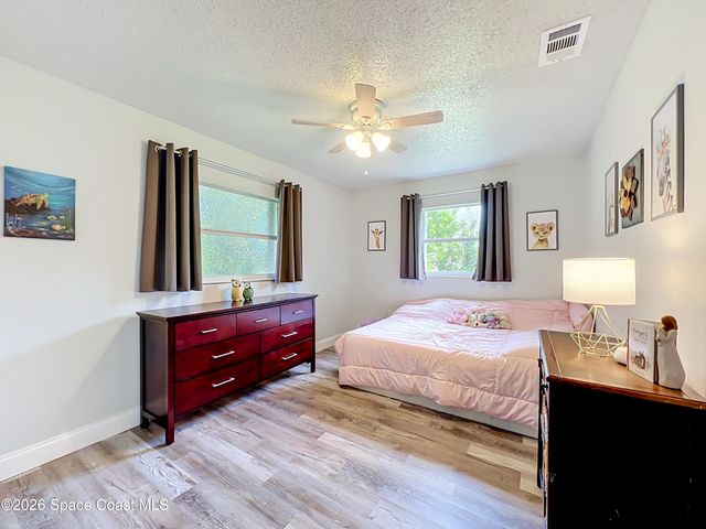 2149 Acacia Street NE, Palm Bay, FL 32905