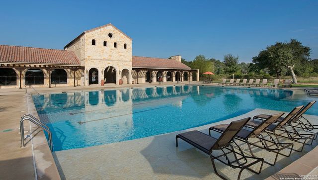 1968 Zinfandel, New Braunfels, TX 78132