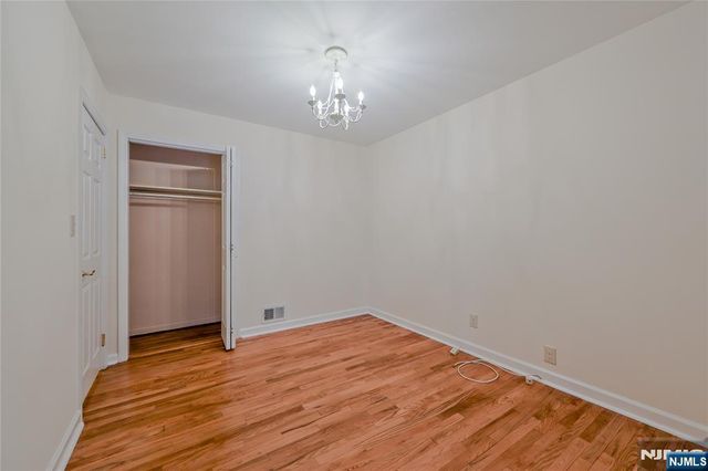 38 Pitcairn Avenue, Ho-ho-kus, NJ 07423