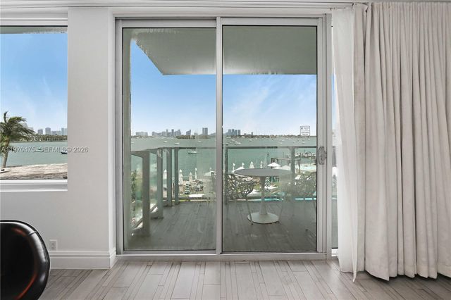 1100 West Ave 322, Miami Beach, FL 33139