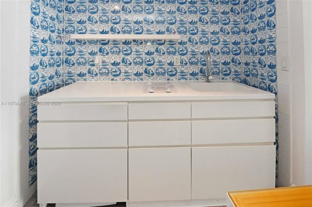 1100 West Ave 322, Miami Beach, FL 33139