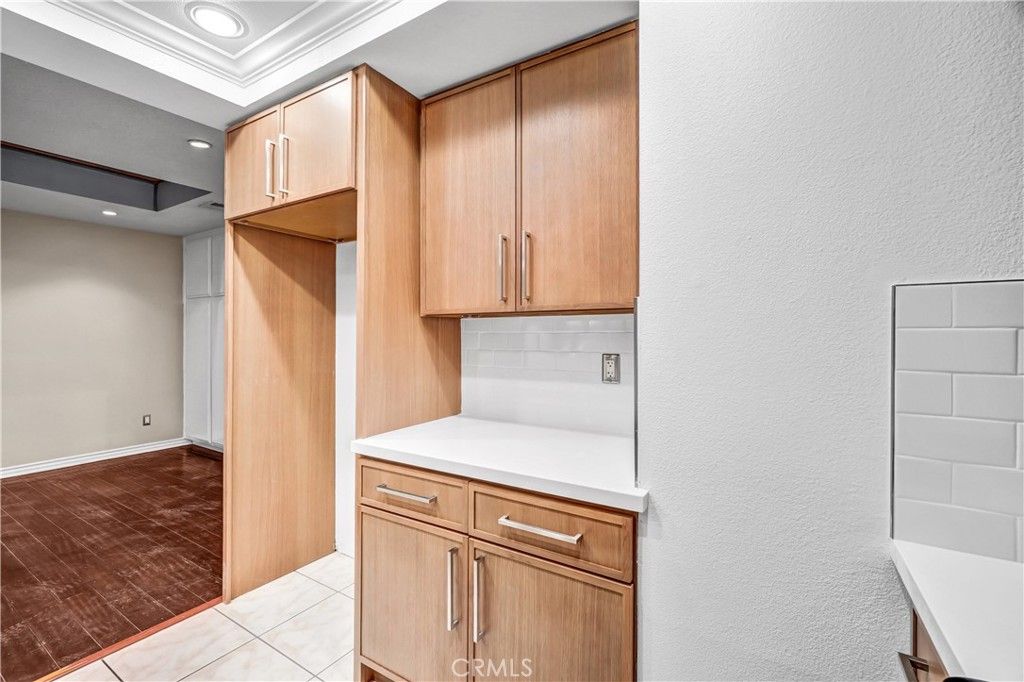 Image 22 of property listing at 2325 S Mira Court 140, Anaheim, CA 92802