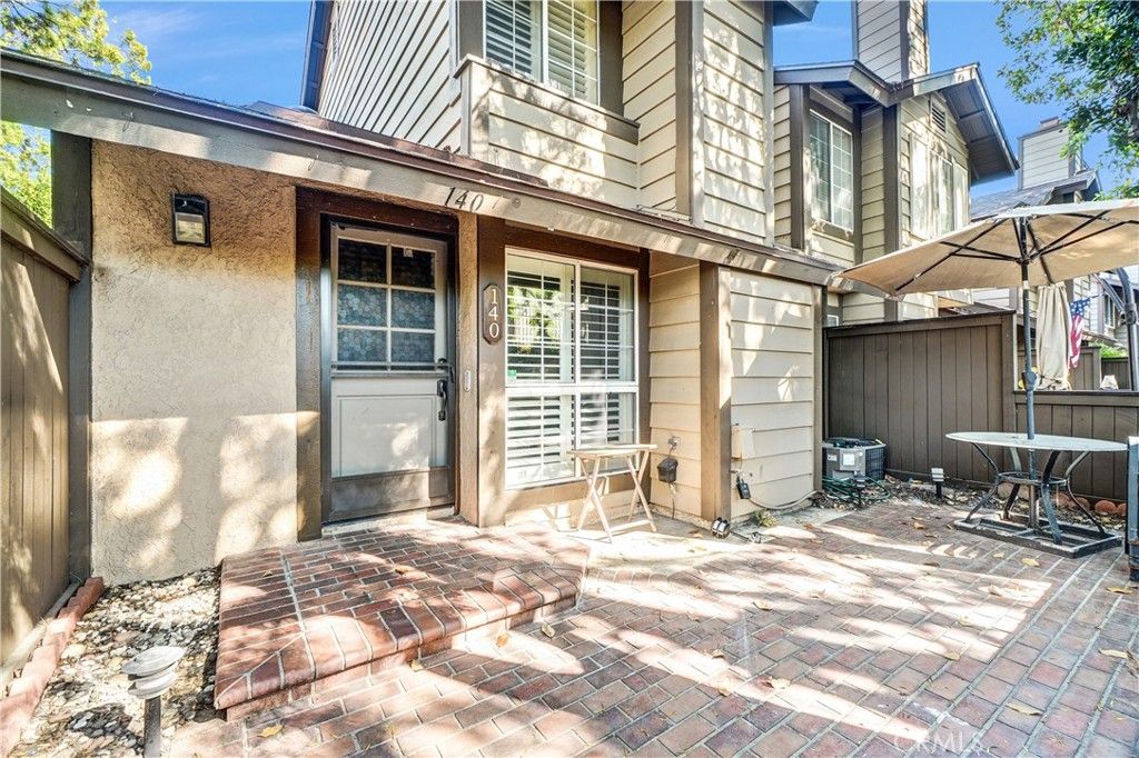Image 3 of property listing at 2325 S Mira Court 140, Anaheim, CA 92802