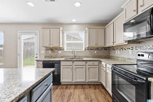 225 SARAH WAY, Kimberly, AL 35091