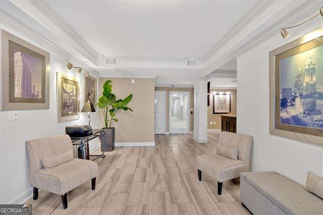 1074 Peachtree Walk NE B322, Atlanta, GA 30309