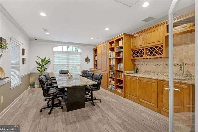 1074 Peachtree Walk NE B322, Atlanta, GA 30309