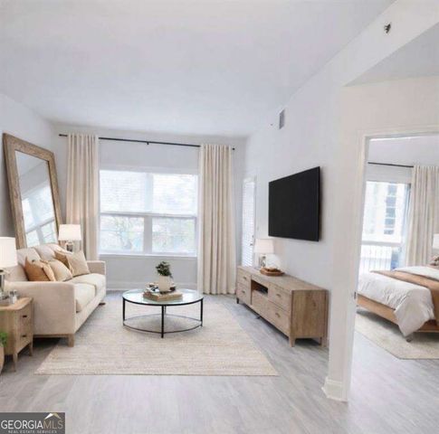 1074 Peachtree Walk NE B322, Atlanta, GA 30309