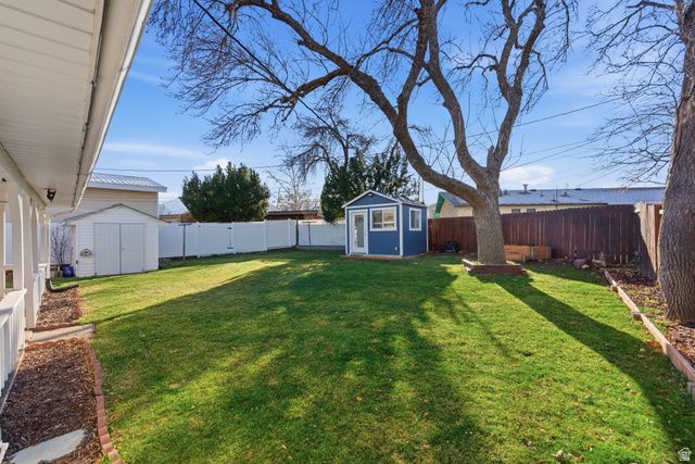 581 W GREENLEAF DR, Murray, UT 84123