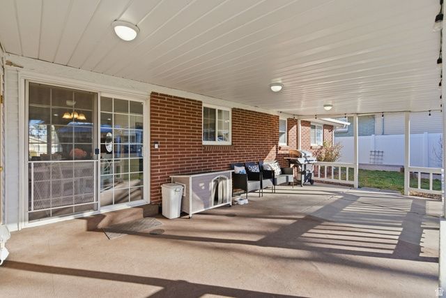 581 W GREENLEAF DR, Murray, UT 84123