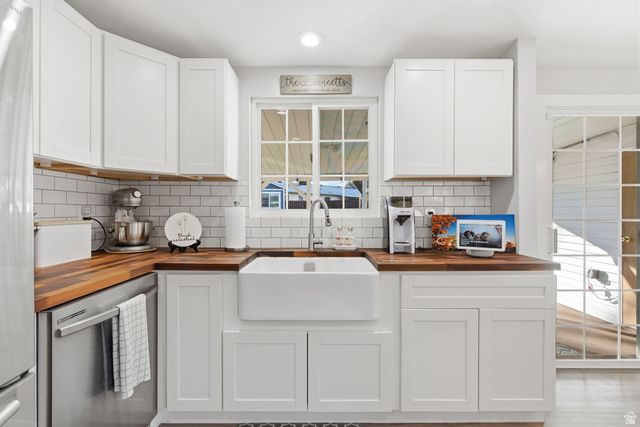 581 W GREENLEAF DR, Murray, UT 84123