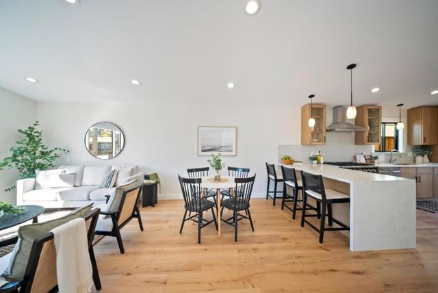 604 Oak Drive, Capitola, CA 95010