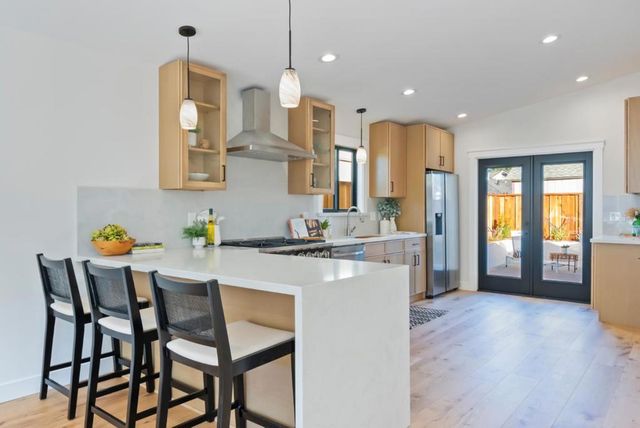 604 Oak Drive, Capitola, CA 95010