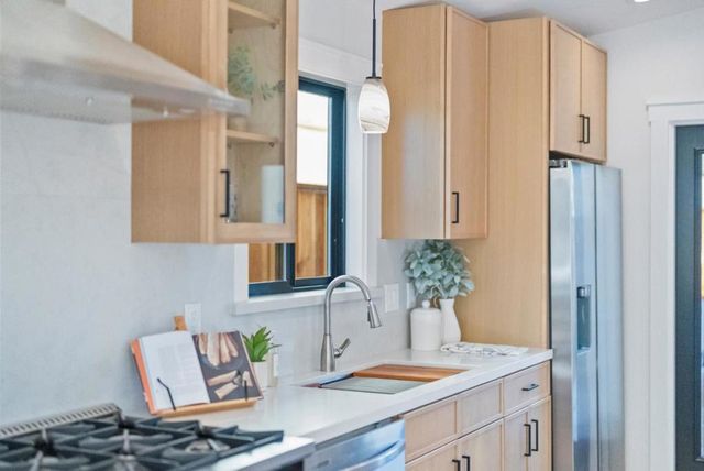 604 Oak Drive, Capitola, CA 95010