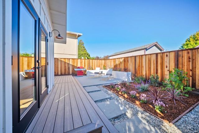 604 Oak Drive, Capitola, CA 95010