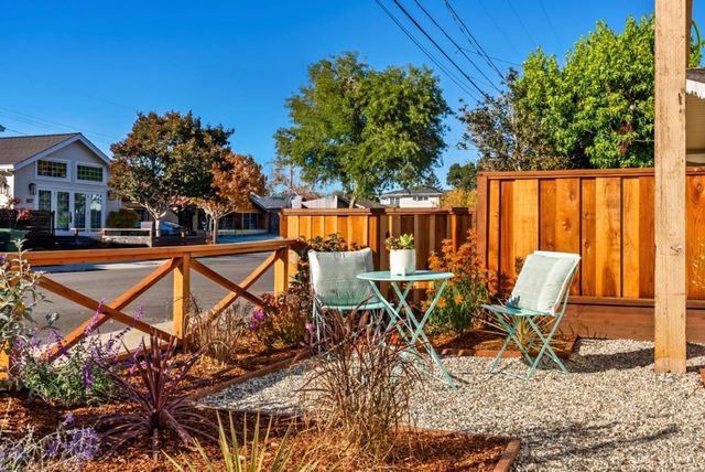 604 Oak Drive, Capitola, CA 95010