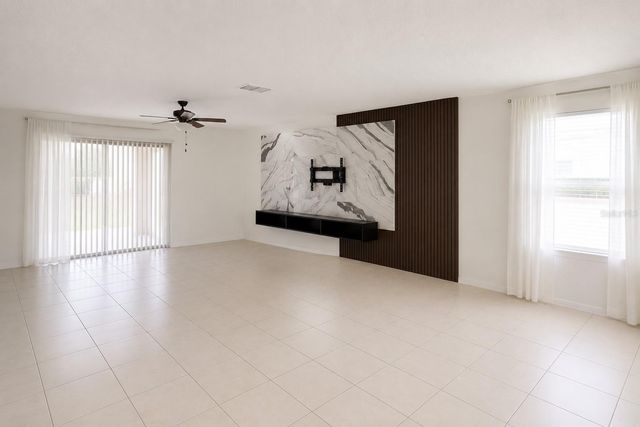 507 PINECREST LOOP, Davenport, FL 33837