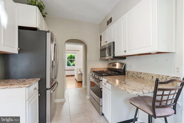 818 KINGSTON RD, Baltimore, MD 21212