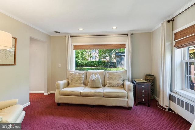 818 KINGSTON RD, Baltimore, MD 21212