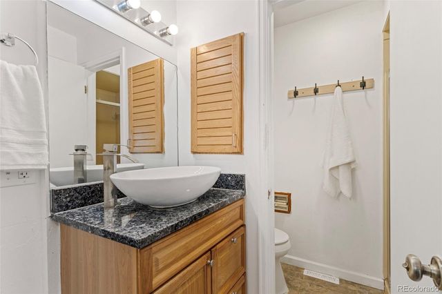 11335 E Arkansas Avenue, Aurora, CO 80012