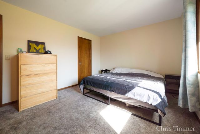 75 Old Mill Drive 17, Holland City, MI 49423