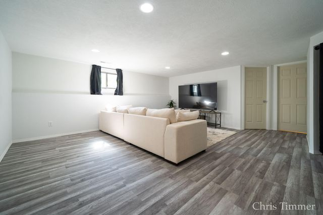 75 Old Mill Drive 17, Holland City, MI 49423