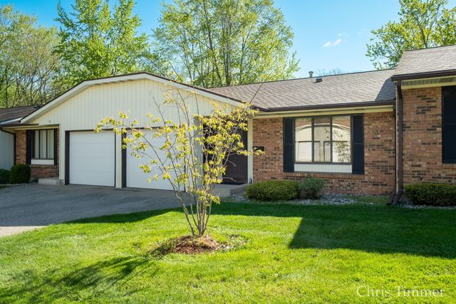 75 Old Mill Drive 17, Holland City, MI 49423
