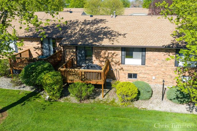75 Old Mill Drive 17, Holland City, MI 49423