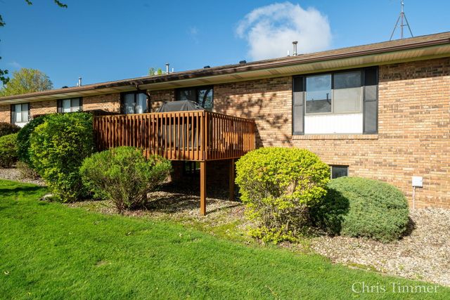 75 Old Mill Drive 17, Holland City, MI 49423