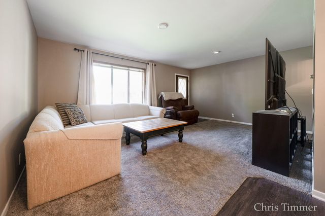 75 Old Mill Drive 17, Holland City, MI 49423