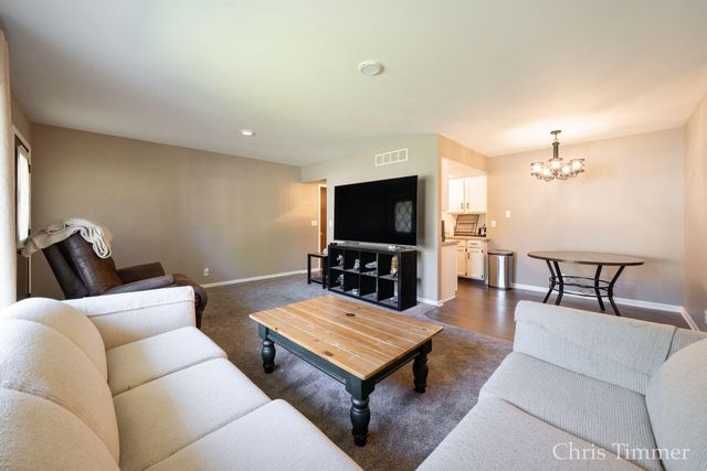 75 Old Mill Drive 17, Holland City, MI 49423