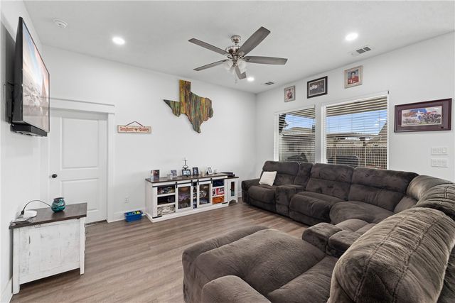 149 Windmill Road, Somerville, TX 77879