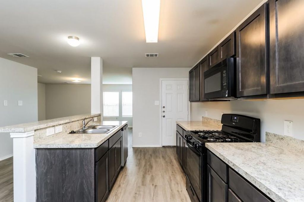 21843 King Heights Lane, Houston, TX 77073