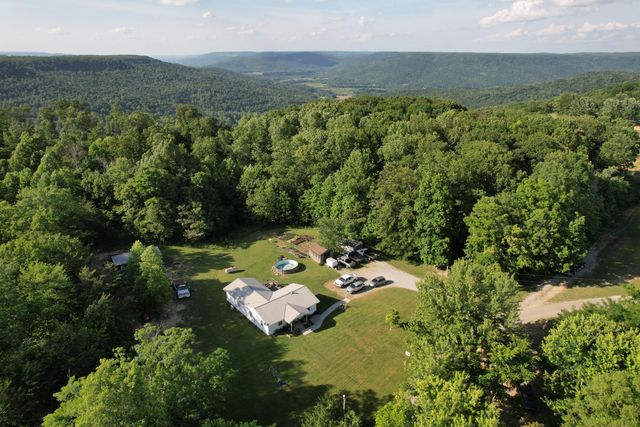 309 Blackberry Road, Beersheba Springs, TN 37305