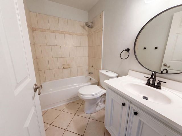 3147 Glade Springs Drive, Houston, TX 77339