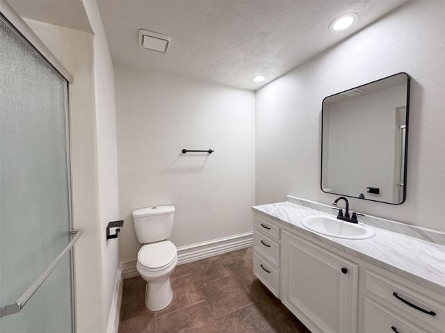 3147 Glade Springs Drive, Houston, TX 77339