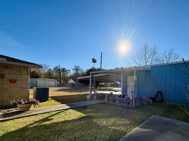 570 Moreland Street, Vidor, TX 77662