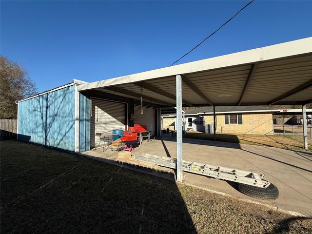 570 Moreland Street, Vidor, TX 77662