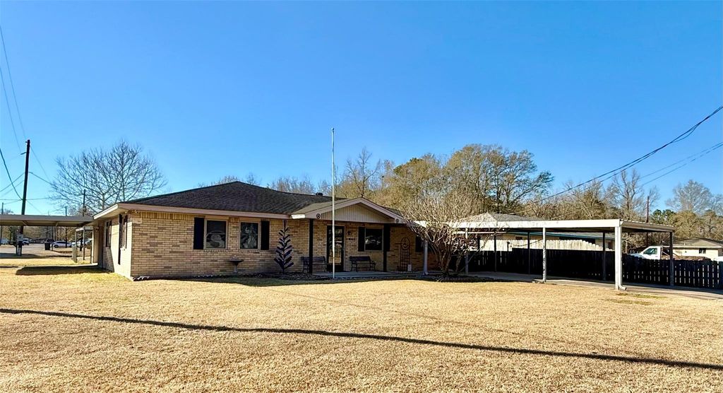 570 Moreland Street, Vidor, TX 77662