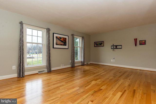 104 TAILLEVENT CIR, Kennett Square, PA 19348