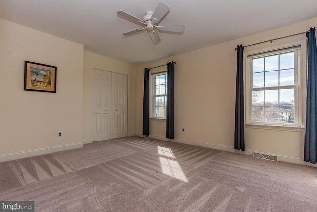 104 TAILLEVENT CIR, Kennett Square, PA 19348