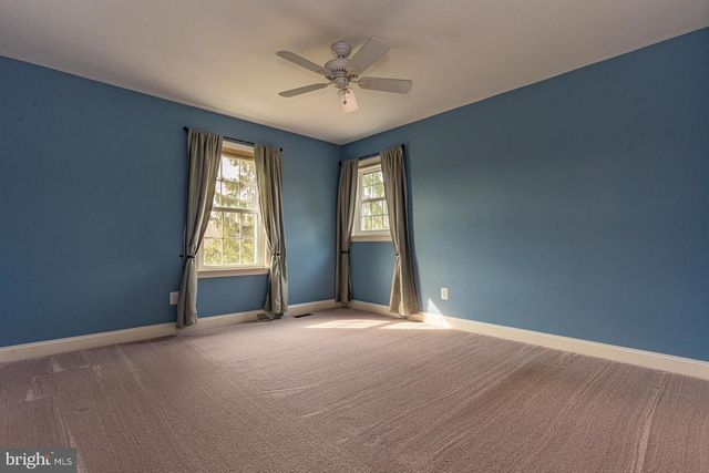 104 TAILLEVENT CIR, Kennett Square, PA 19348