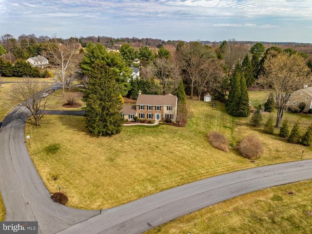 104 TAILLEVENT CIR, Kennett Square, PA 19348