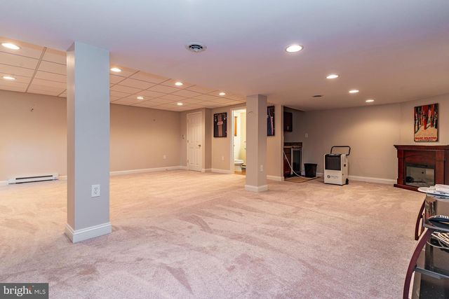 104 TAILLEVENT CIR, Kennett Square, PA 19348