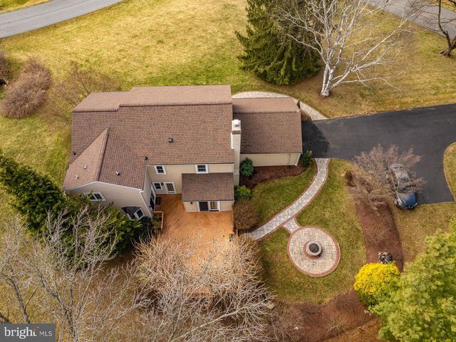 104 TAILLEVENT CIR, Kennett Square, PA 19348