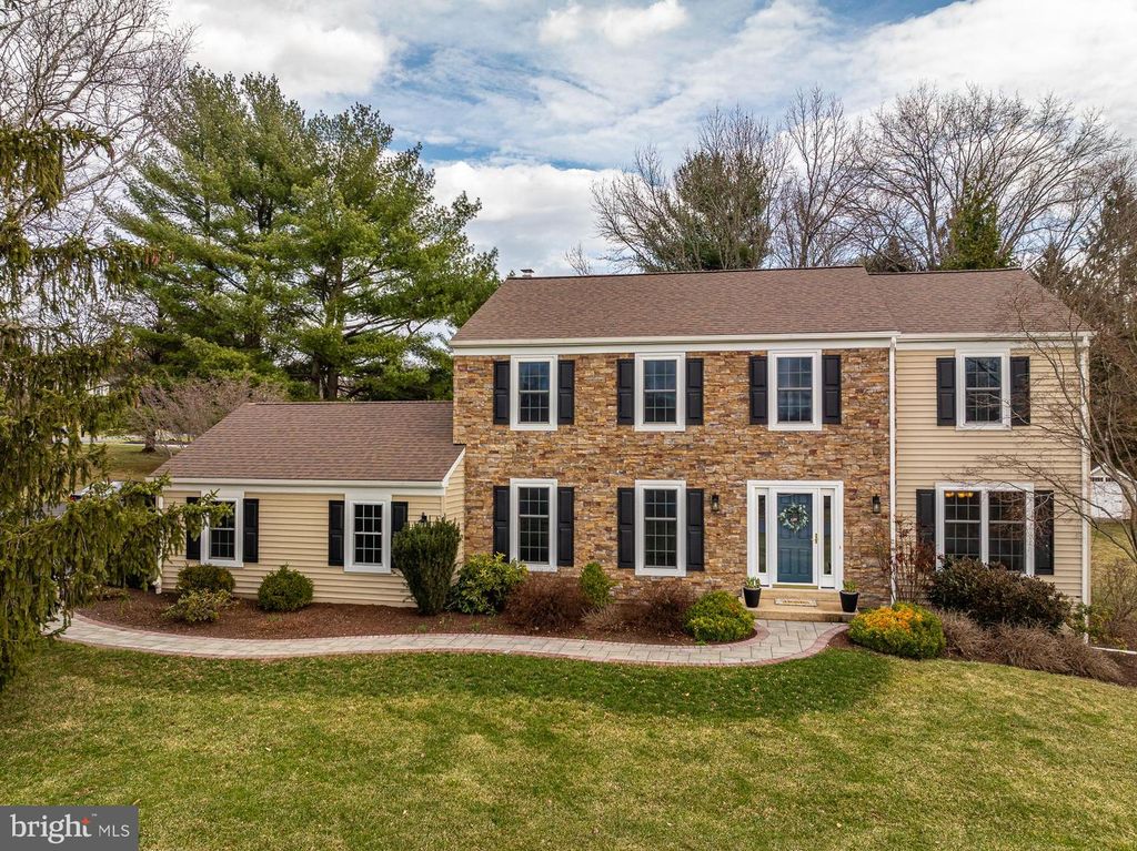 104 TAILLEVENT CIR, Kennett Square, PA 19348