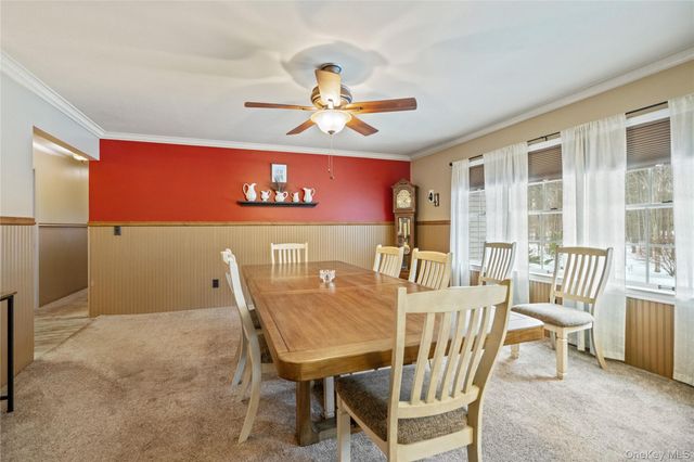 27 Evelyn Court, Manorville, NY 11949