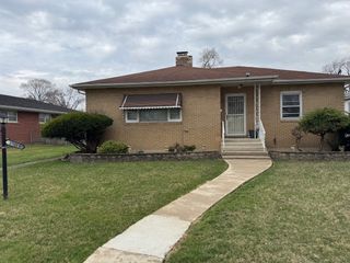 15018 Loomis Avenue, Harvey, IL 60426