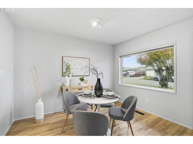 1344 SALLAL Rd, Woodburn, OR 97071