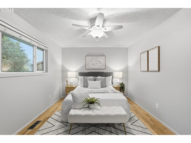 1344 SALLAL Rd, Woodburn, OR 97071