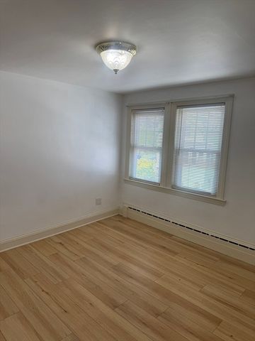 82 Calumet 2, Revere, MA 02151